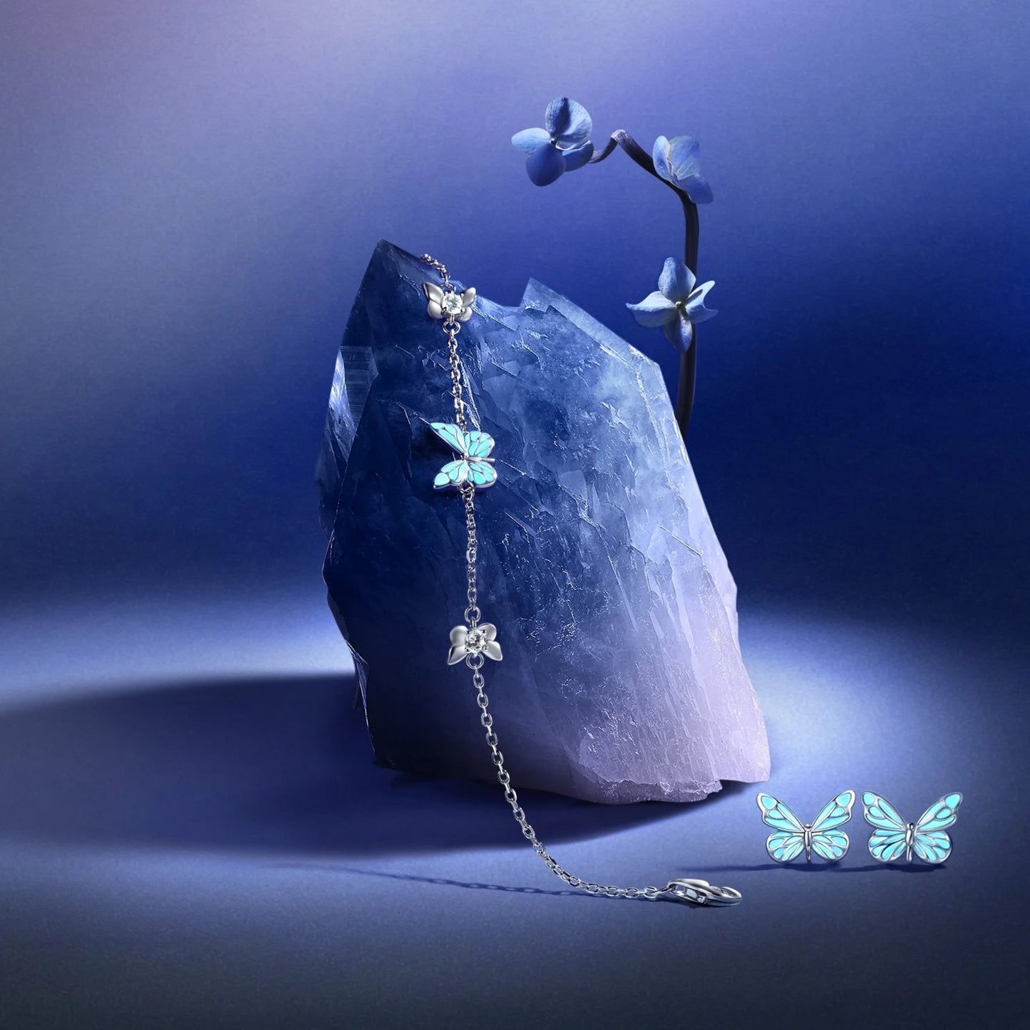 QuickBucket - Butterfly Glow In The Dark Luminous Enamel Bracelet